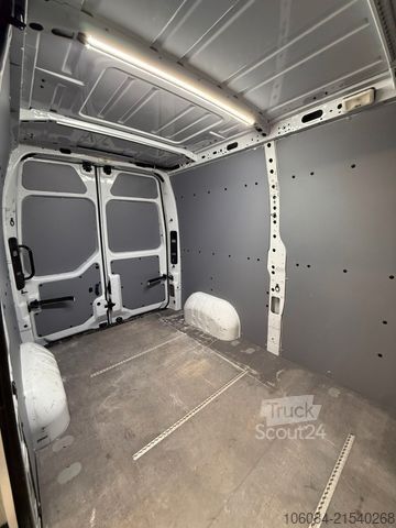 Magas tetős furgon NISSAN NV400 Kasten L2H2 Klima Tempomat R-CAM AHK 2,5T