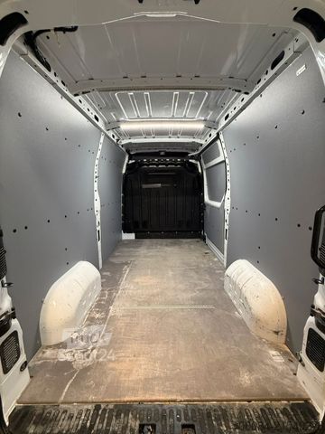 Dobozos furgon NISSAN NV400 Kasten L2H2 Klima Tempomat R-CAM AHK 2,5T