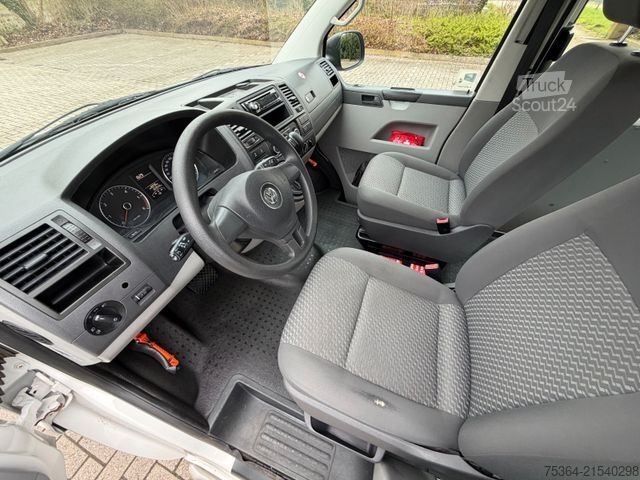 Minibus VW T5 Kombi Lang 2.0 Tdi BlueMotion 9 Sitze DSG
