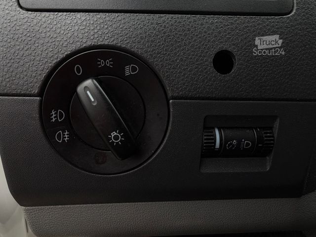 Minibus VW T5 Kombi Lang 2.0 Tdi BlueMotion 9 Sitze DSG