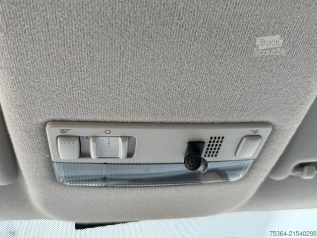 Minibus VW T5 Kombi Lang 2.0 Tdi BlueMotion 9 Sitze DSG