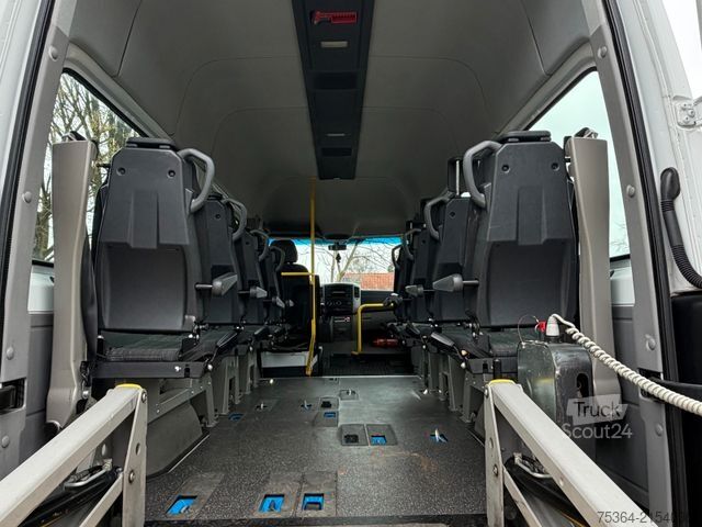 Minibus MERCEDES-BENZ Sprinter 313 BlueTEC 9Sitze+Rollstuhllift Klima