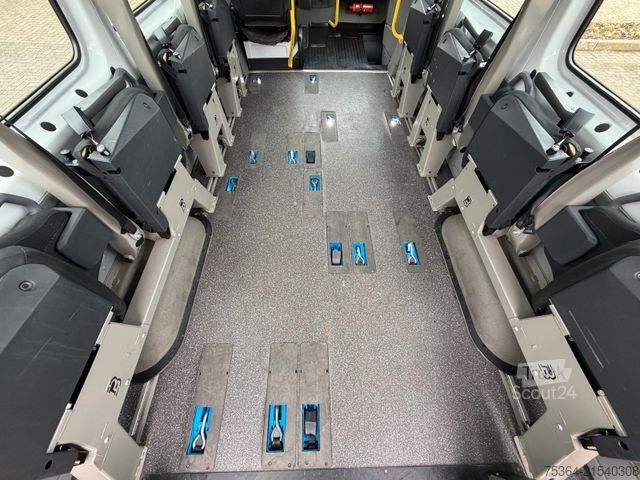 Minibus MERCEDES-BENZ Sprinter 313 BlueTEC 9Sitze+Rollstuhllift Klima