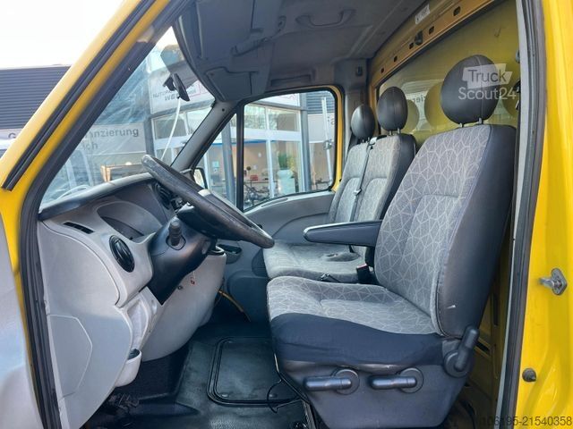Transporter mit Koffer RENAULT Master 2,5 dCI Koffer*Hebebühne*Tüv-2027*