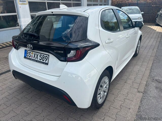 Ван TOYOTA Yaris Basis /  12x Fahrzeuge verfügbar