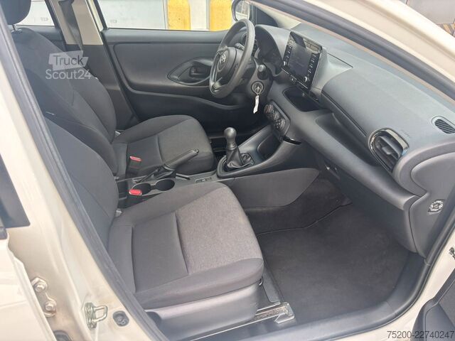 Ван TOYOTA Yaris Basis /  12x Fahrzeuge verfügbar