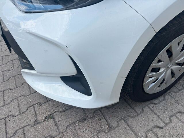 Ван TOYOTA Yaris Basis /  12x Fahrzeuge verfügbar