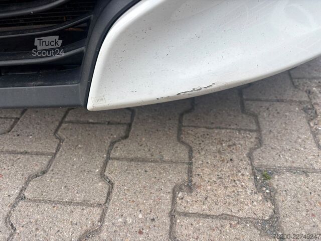 Ван TOYOTA Yaris Basis /  12x Fahrzeuge verfügbar