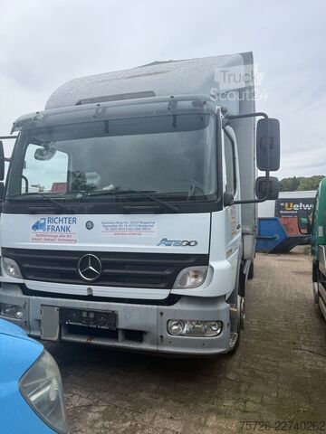 Platós teherautó ponyvával MERCEDES-BENZ Atego 1223, TÜV bis 04/27, LBW, erst 384 Tkm