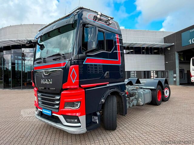 Șasiu de camion MAN TGX 26.510 6x2-4