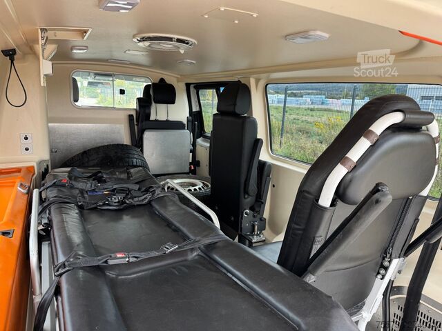Gasilsko vozilo VW VW T6,2.0 TDI. Trage und Sessel