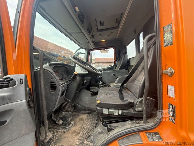 Autoutilitară basculantă MERCEDES-BENZ Atego 818