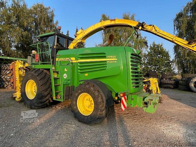Силажокомбайн John Deere 7750