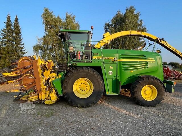 Силажокомбайн John Deere 7750
