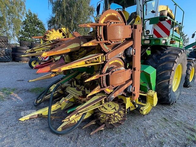 Силажокомбайн John Deere 7750