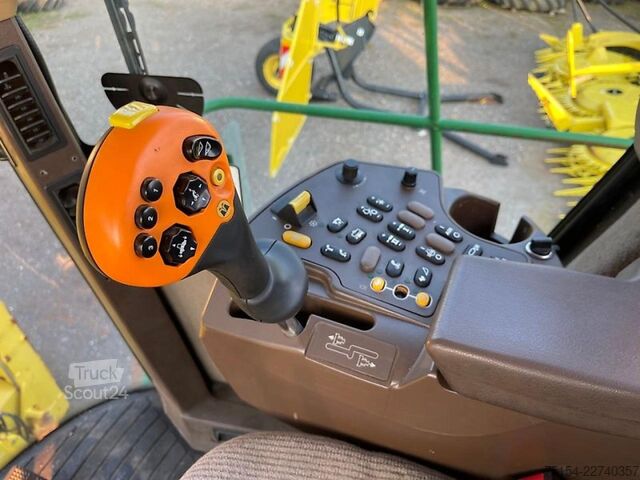 Силажокомбайн John Deere 7750