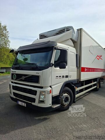Camion frigorifique VOLVO FM 370 Kühlkoffer EEV mit Fleischacken *2010*