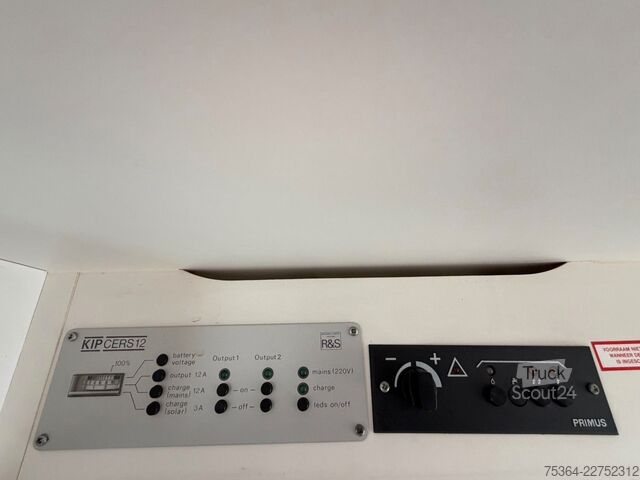 Lakókocsi KIP Hy-Line KH48T Mover Warm Wasser Vorzelt