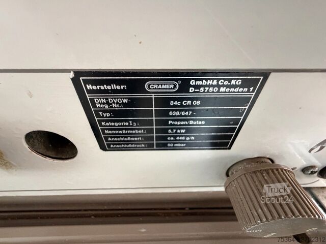 Lakókocsi KIP Hy-Line KH48T Mover Warm Wasser Vorzelt