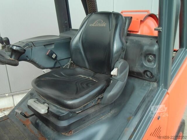 Čelni viličar LINDE H 30 T - 02