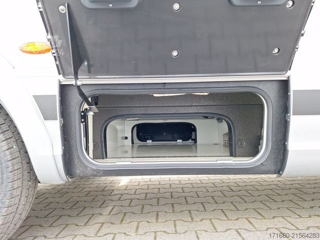 Integrētais kemperis HYMER/ERIBA B-Klasse ML I BlackLine 790 hydr. Hubstützen
