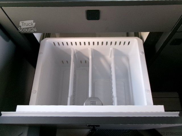 Kamp prikolica/kamper FORD Nugget 320L2 Active AWD Matrix Markise AHK 360Ka