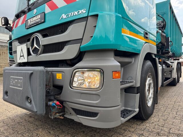 Kampós konténerszállító teherautó MERCEDES-BENZ 2632 Actros 6x4 Meiller Abroller KRAN Salzstreu