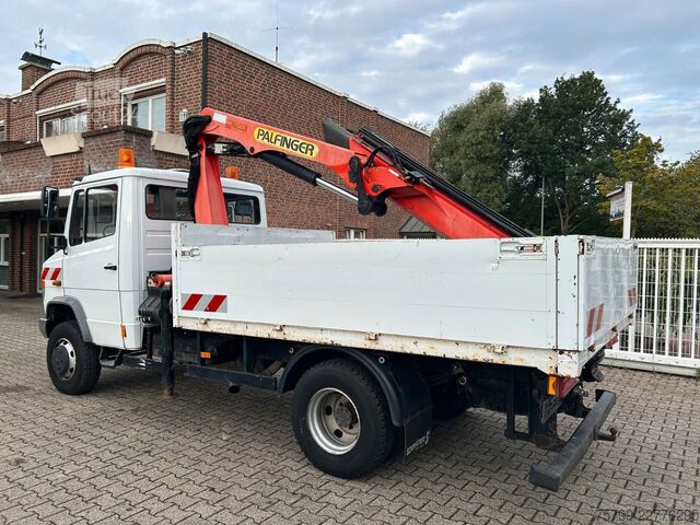 Furgon z żurawiem samochodowym MERCEDES-BENZ 815D Pritsche + PK7501 Kran Allrad 4x4