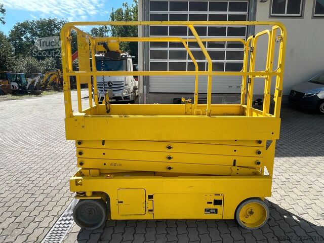 Munkaplatform GENIE GS 2646 Scherenbühne Elektro AH 9,92 m 454 kg