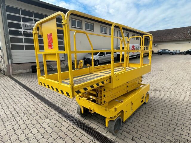 Munkaplatform GENIE GS 2646 Scherenbühne Elektro AH 9,92 m 454 kg