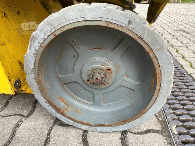 Munkaplatform GENIE GS 2646 Scherenbühne Elektro AH 9,92 m 454 kg