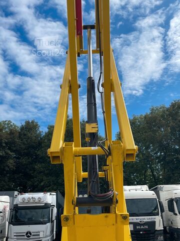 Munkaplatform GENIE GS 2646 Scherenbühne Elektro AH 9,92 m 454 kg