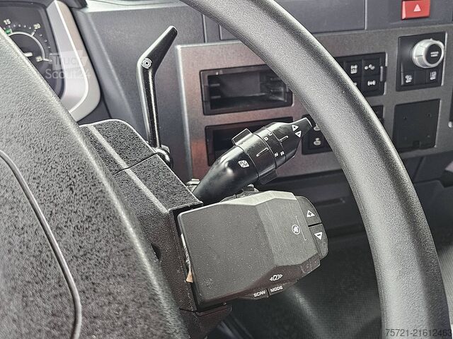 Standaard trekker RENAULT T 440