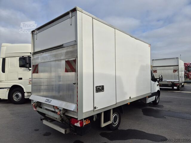 Ciężarówka skrzyniowa Mercedes-Benz Sprinter 317 CDI