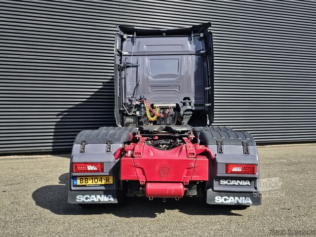 Scania R520 V8 6x4 / RETARDERIS / HIDRAULIKA / PILNA ORO SISTEMA. Scania R520 V8 6x4 / RETARDER / HYDRAULIC / FULL AIR.