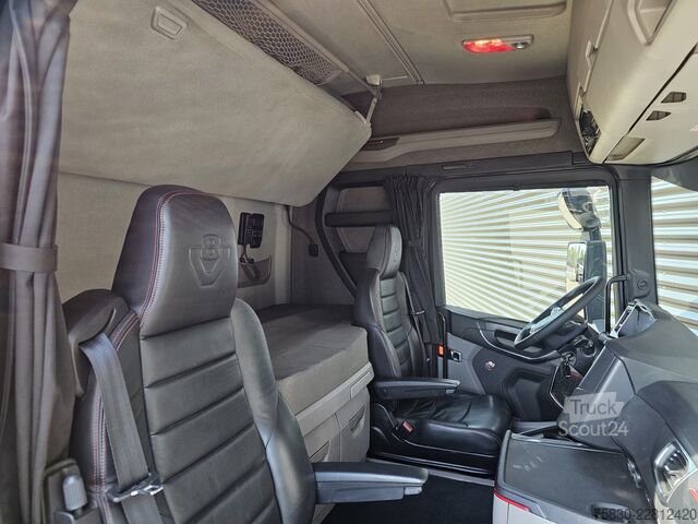 Scania R520 V8 6x4 / RETARDERIS / HIDRAULIKA / PILNA ORO SISTEMA. Scania R520 V8 6x4 / RETARDER / HYDRAULIC / FULL AIR.