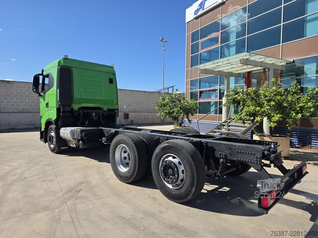 LKW-Fahrgestell IVECO 260S51