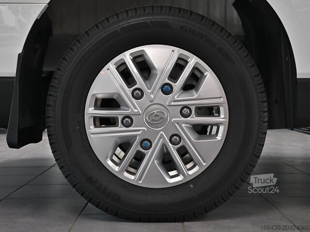 Kastenwagen Maxus eDELIVER 7 KA L2H1 88 kW/h 2xSchiebet. Klima