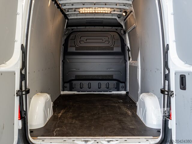 Kleinbus Mercedes-Benz Sprinter 315 CDI Kasten L2H2 AHK Stdhz. Navi