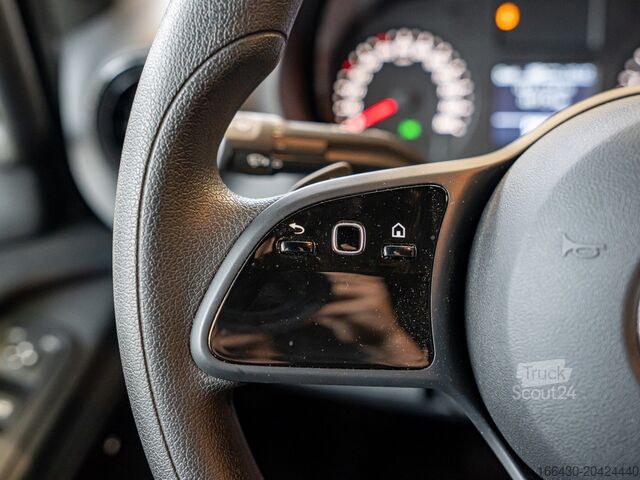 Panel van Mercedes-Benz Sprinter 315 CDI Kasten L2H2 AHK Stdhz. Navi