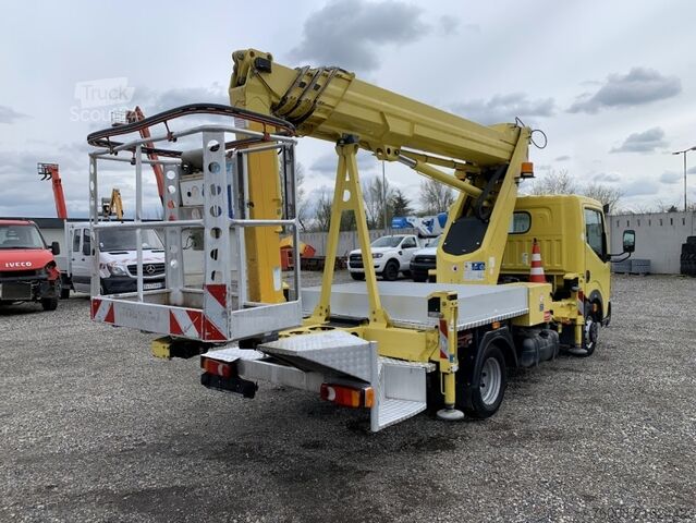 Box van Renault Maxity Ruthmann TBR200 - 20,1m - 230 kg