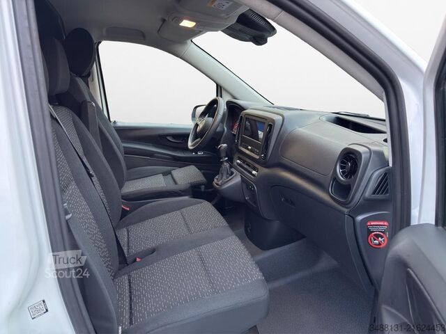 Skåpbil Mercedes-Benz VITO 116 NEUES MODELL AHK KAMERA NAV MBUX TOTW