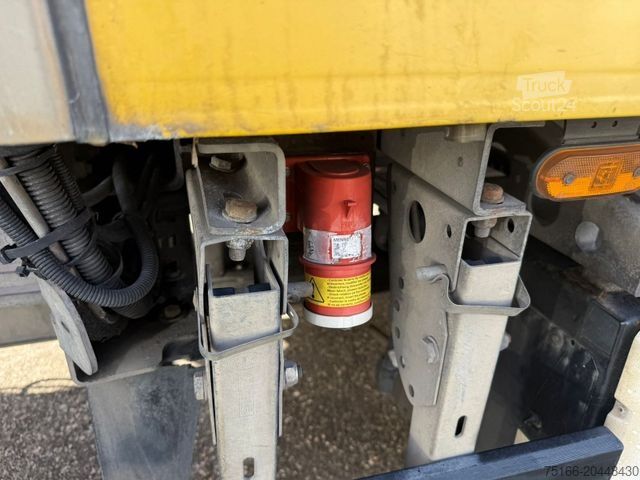 Camion frigorifique MERCEDES-BENZ ANTOS 2540 L Kühlkoffer 8,2 m LBW 2 T+Anhänger