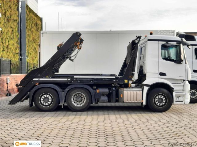 Absetzkipper LKW MERCEDES-BENZ 2553 L ACTROS Nachlauf-Lenkachse Liege