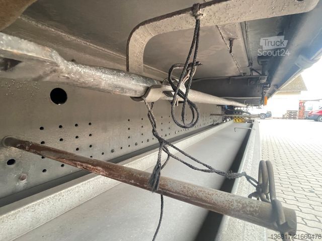 Atvērta puspiekabe ar tentu SCHMITZ CARGOBULL SCB*S3T SCS24/L-13.62EB Plane RSAB 2x Liftachse