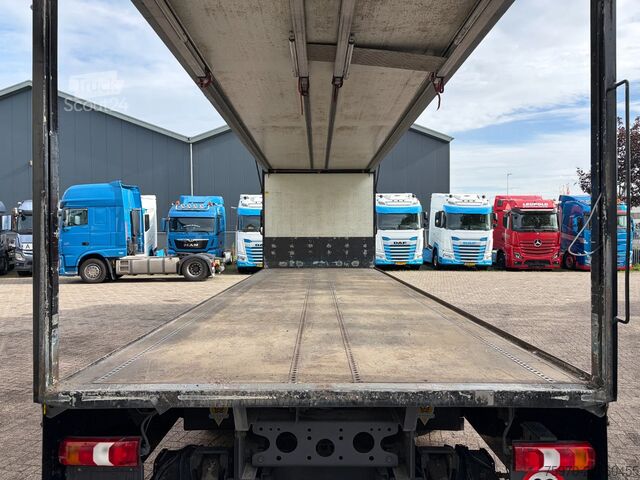 Mercedes-Benz Antos 2533 6x2 CAMINHÃO DE BEBIDAS 139.298 km Mercedes-Benz Antos 2533 6x2 DRANKENWAGEN 139.298 km