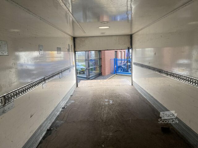 Maleta Volvo FL260 Boxtruck / Euro 5 / 625.000 KM / Loading ...