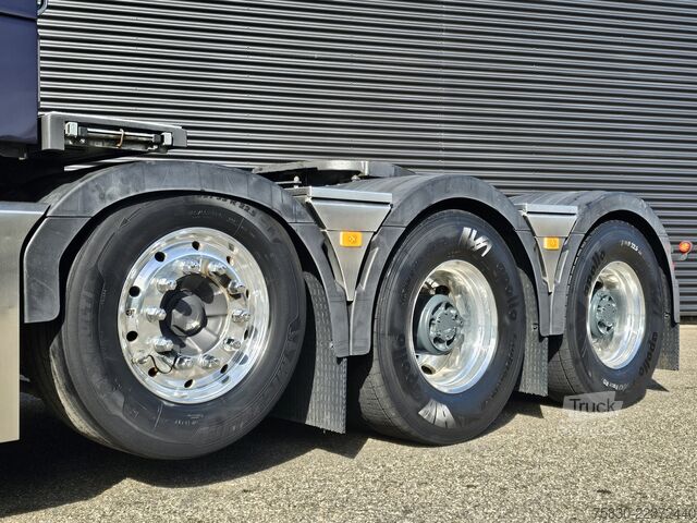  Volvo FH 16 750 / 8x4 / 245.000 kg / RETARDER /