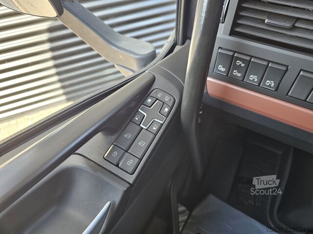 Volvo FH 16 750 / 8x4 / 245.000 kg / RETARDER /