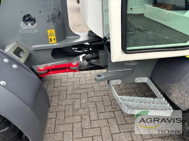 Carregadeira de pátio Claas TORION 530